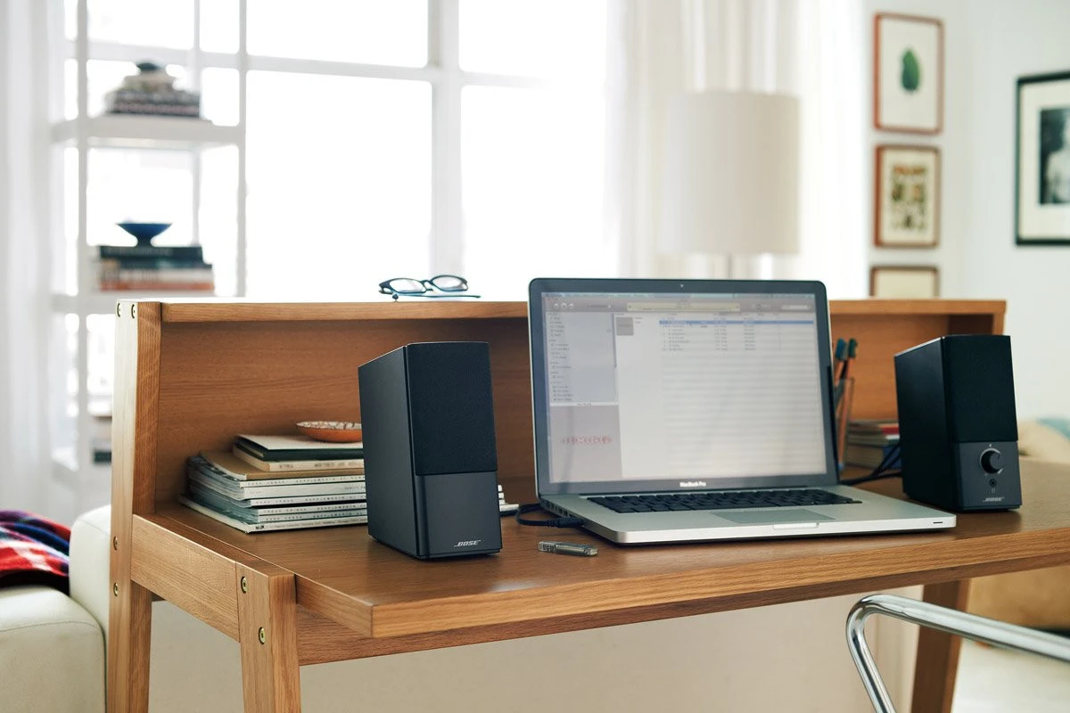 Bose Companion 2 Series III Multimedia Speakers - for PC (with 3.5
