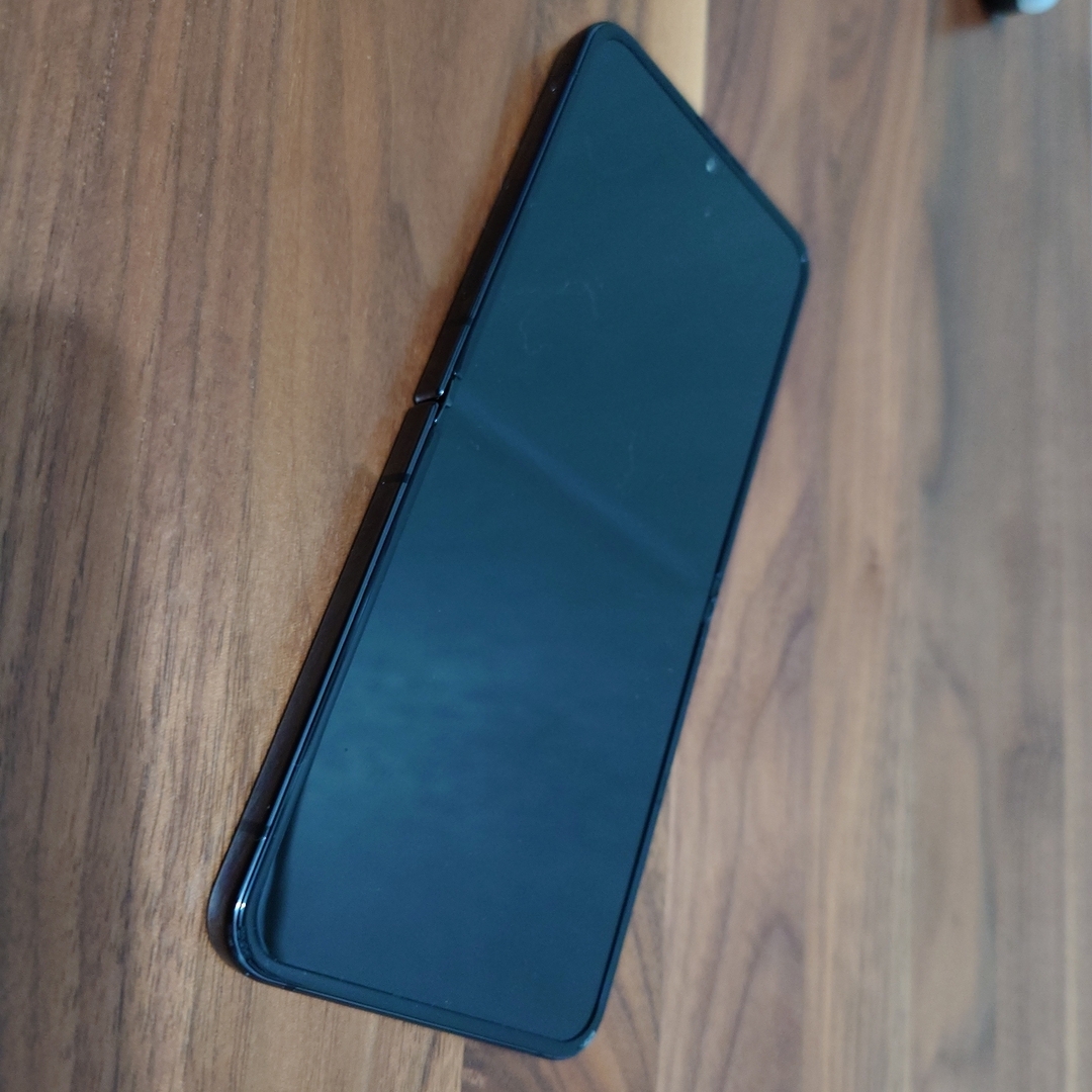 Galaxy Flip 4