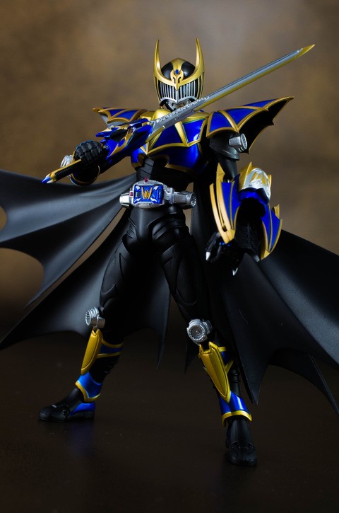 フィギュアーツ 仮面ライダー龍騎サバイブ 仮面ライダーナイトサバイブ