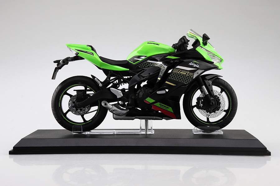 久々の250マルチ、手元で楽しめる1/12スケールに – WEB Mr.Bike
